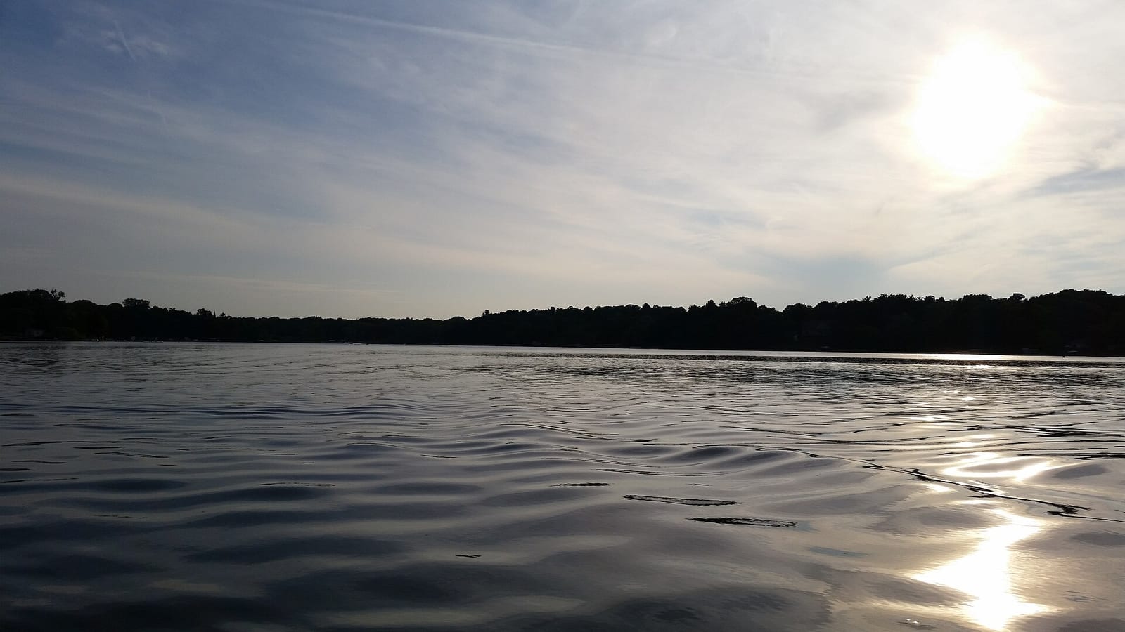Evening light on Upper Phantom Lake - Jake J, CC BY-SA 4.0